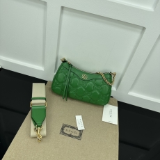 Gucci Hobo Bags